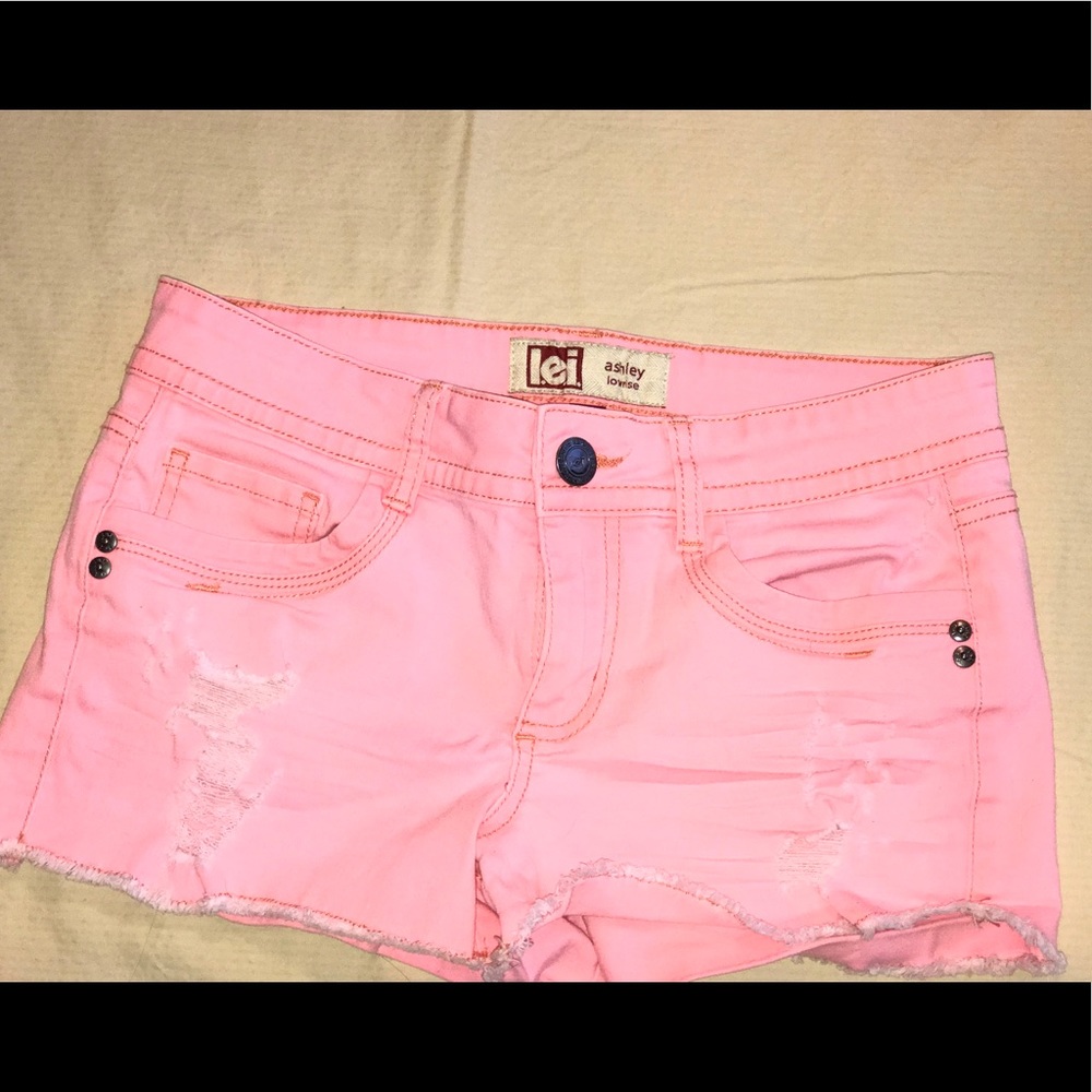 Short shorts